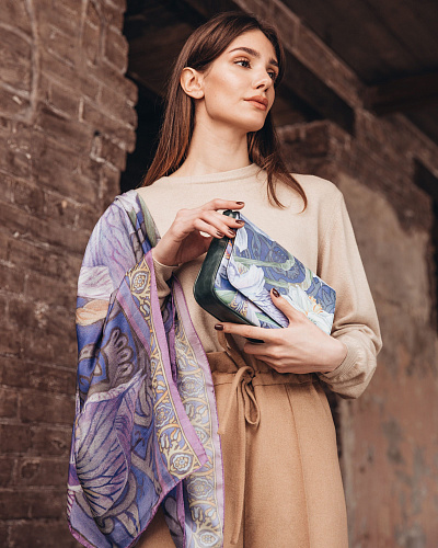 Платок "Ирисы" (модал 90%, кашемир 10% голубой розовый 140х140) 