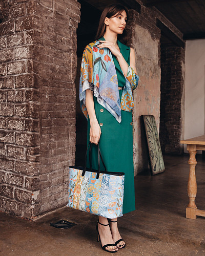 Платок "Праздник весны" (шелк 100% голубой оранжевый зеленый 90х90) 