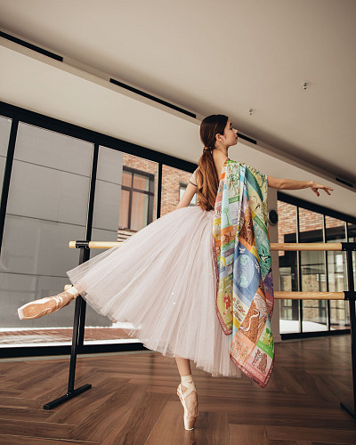 Платок "Юность" (шелк 100% желтый голубой зеленый 120х120) 